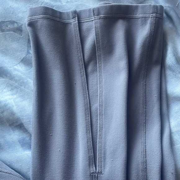 Aritzia open hem slit yoga pants - Picture 2 of 3